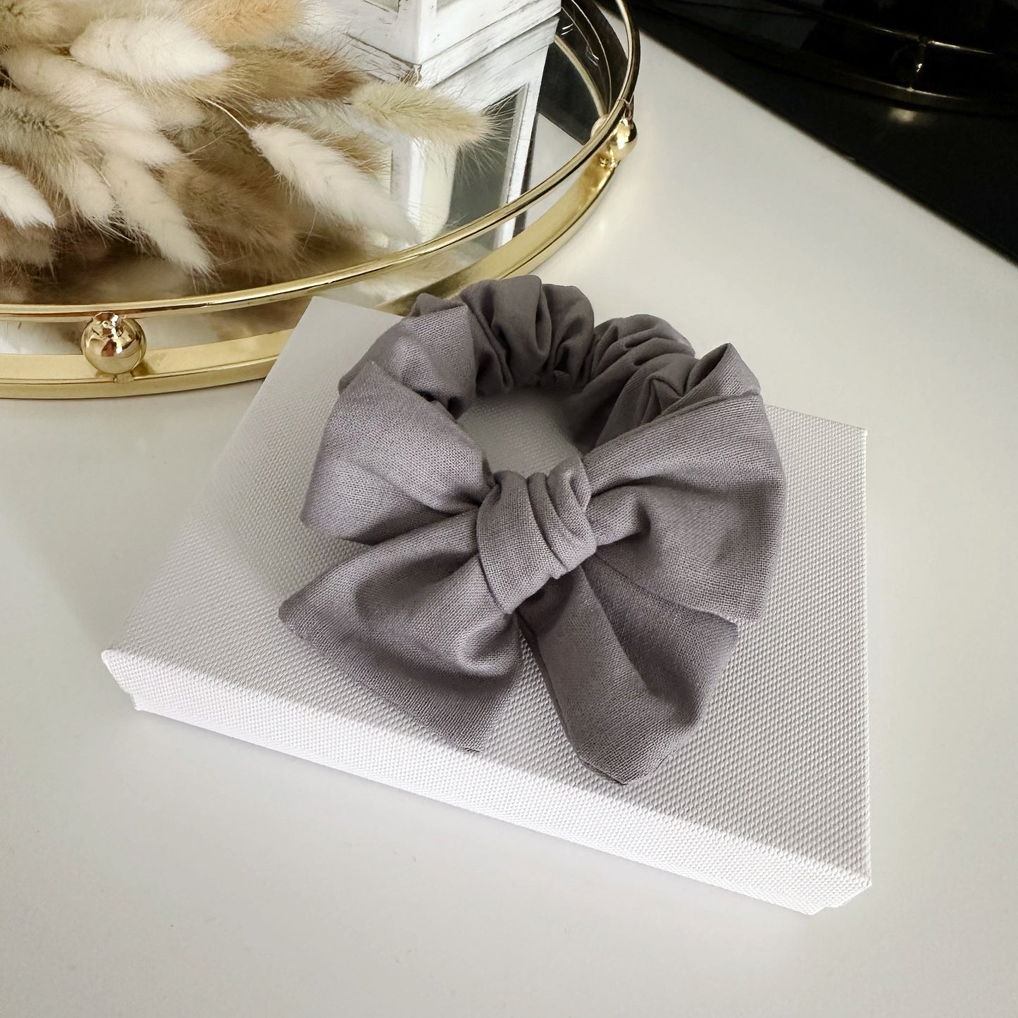 Bow Scrunchie Perfect Storm Mid Grey