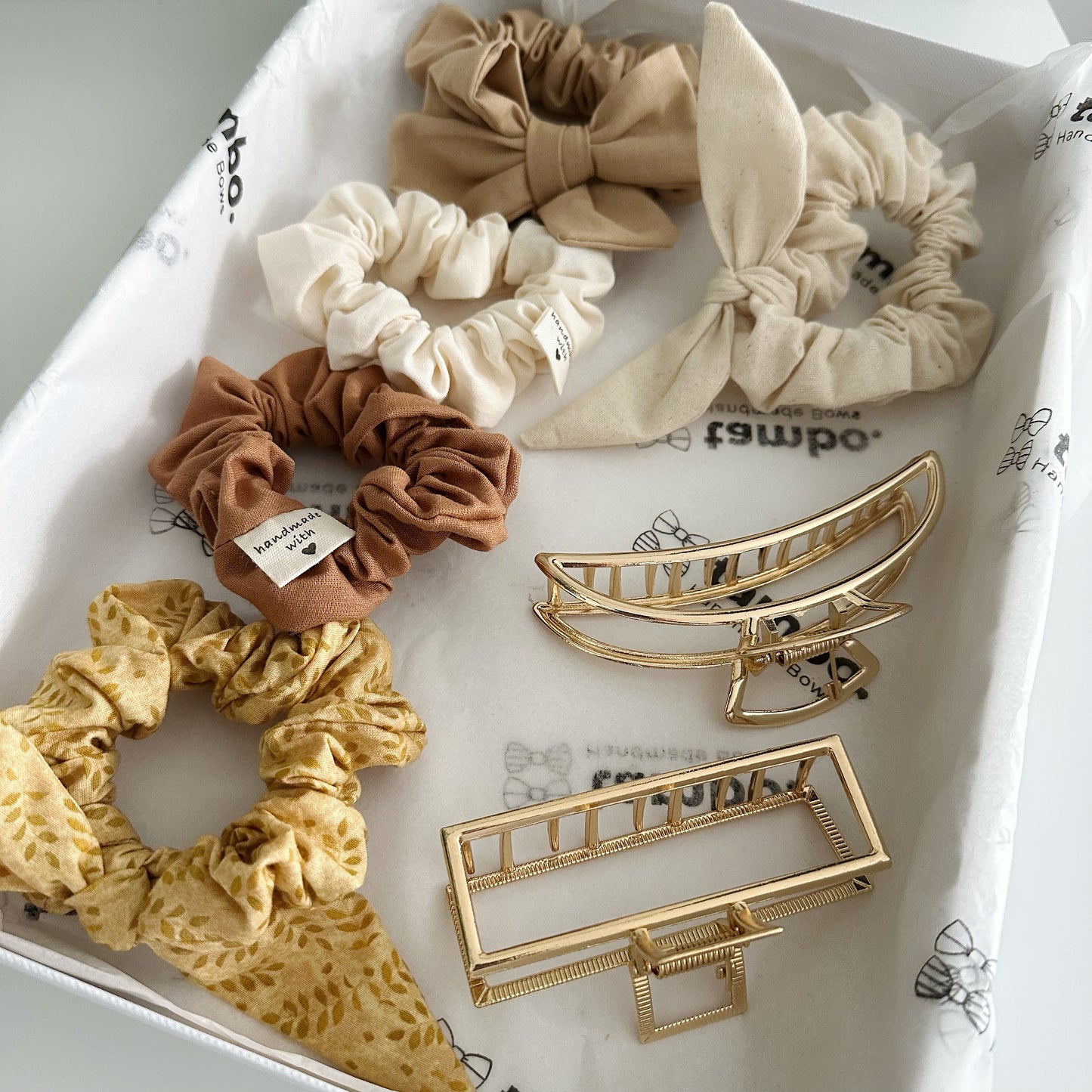 Large Gift Set Plain beige and gold shades