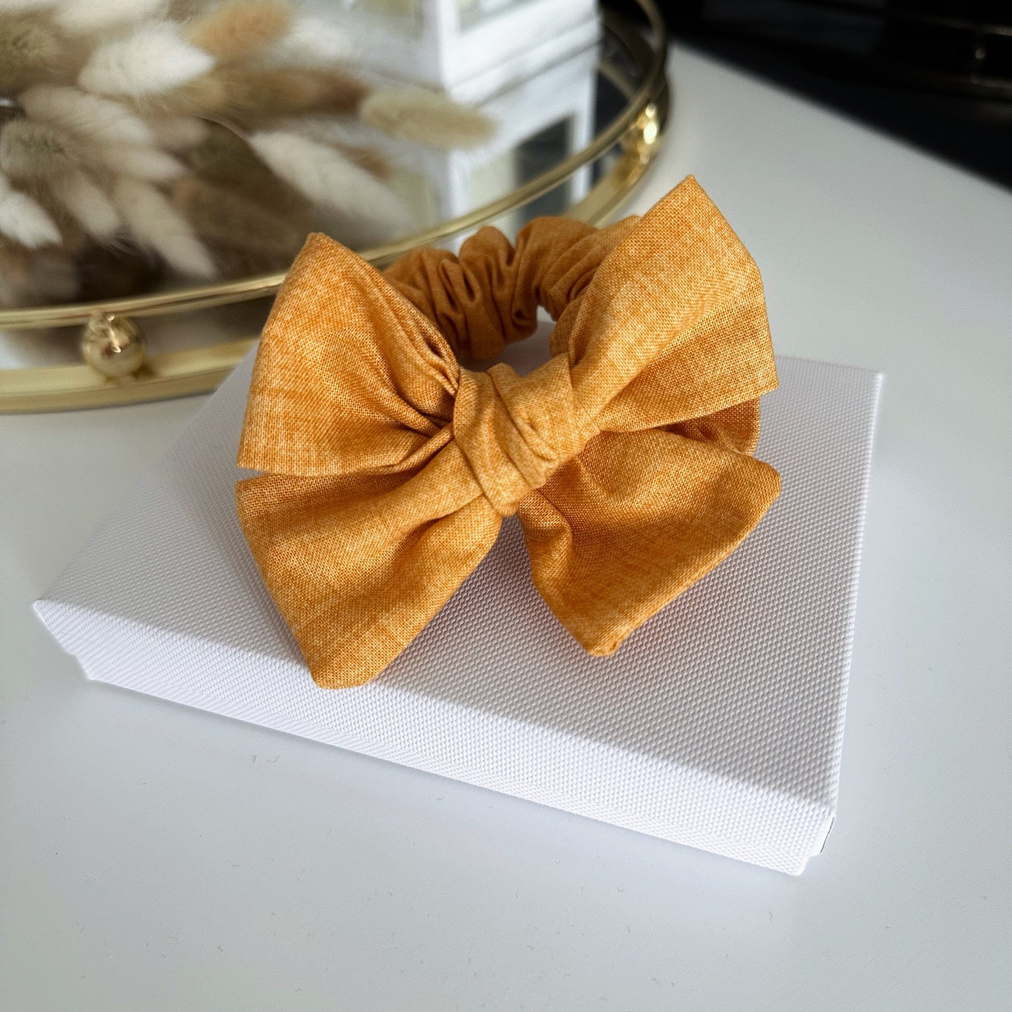 Bow Scrunchie Ochre Linen Texture